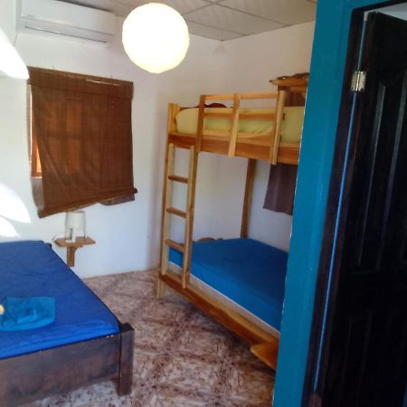 Hostal Y Restaurante Los Tecales La Coca Buitenkant foto